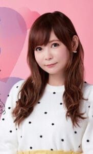 【画像】しょこたん、ジャケット前全開で⋯