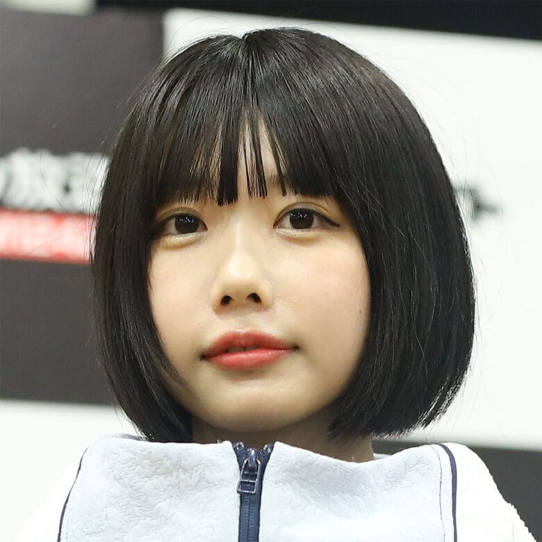 【疑問】あのちゃんの衣装なんで白なの？
