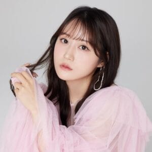 【画像】小倉唯ちゃんのクリアファイルが発売!
