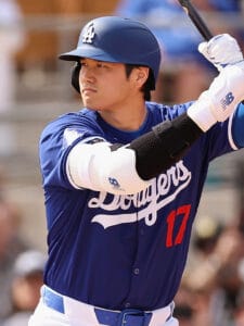 【衝撃】大谷翔平さん、今季初のフリーバッティング18スイングで10本柵越えwww
