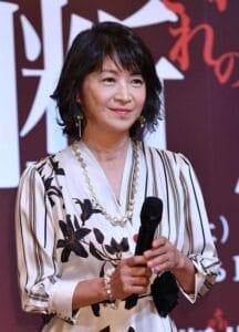 【これは？】田中美佐子さんの「ある披露」に例の人との関係で盛り上がることに