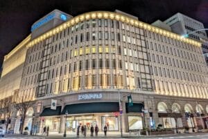 【画像】平成の百貨店みたいな喫茶店！