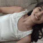 【GIF】爆乳アイドル、おっぱいをアピールしすぎてファンのムスコが大興奮!